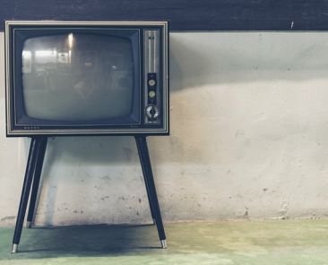 tv-1844964_640